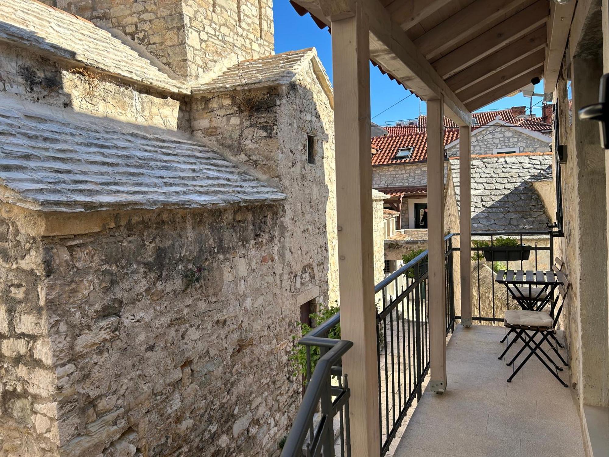 Perfectly Located Cherry Stone House Split Zewnętrze zdjęcie